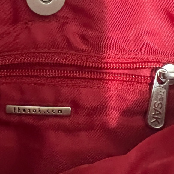 The Sak Woven Crochet Shoulder bag in red. - Picture 4 of 7